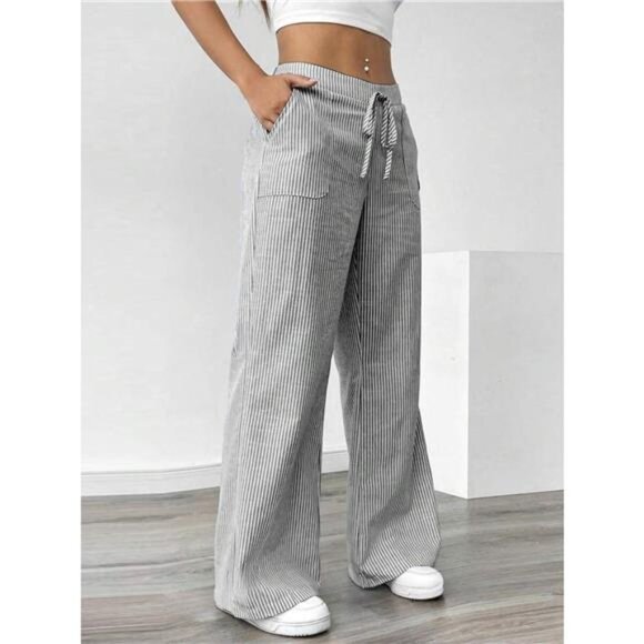 Striped Wide Leg Pants - Picture 9 of 11